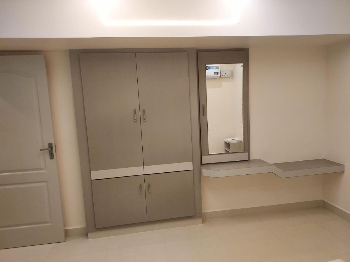 Srirangam Service Apartment Tiruchirappalli ภายนอก รูปภาพ