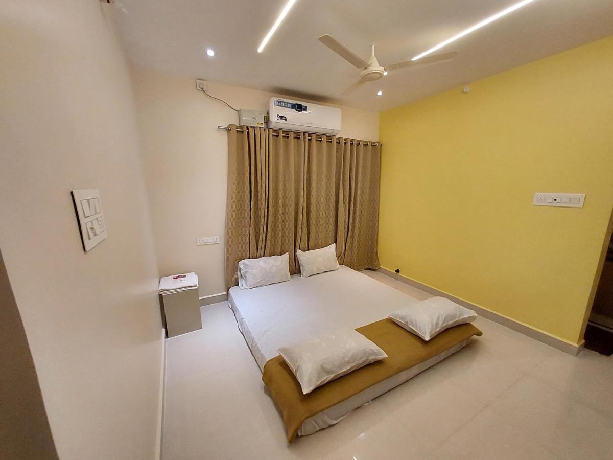 Srirangam Service Apartment Tiruchirappalli ภายนอก รูปภาพ