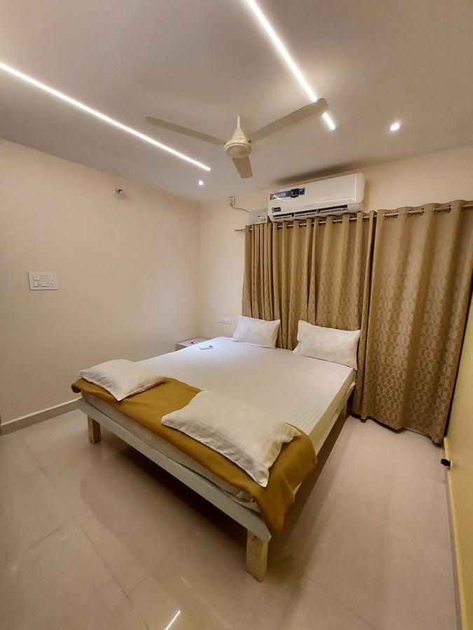 Srirangam Service Apartment Tiruchirappalli ภายนอก รูปภาพ